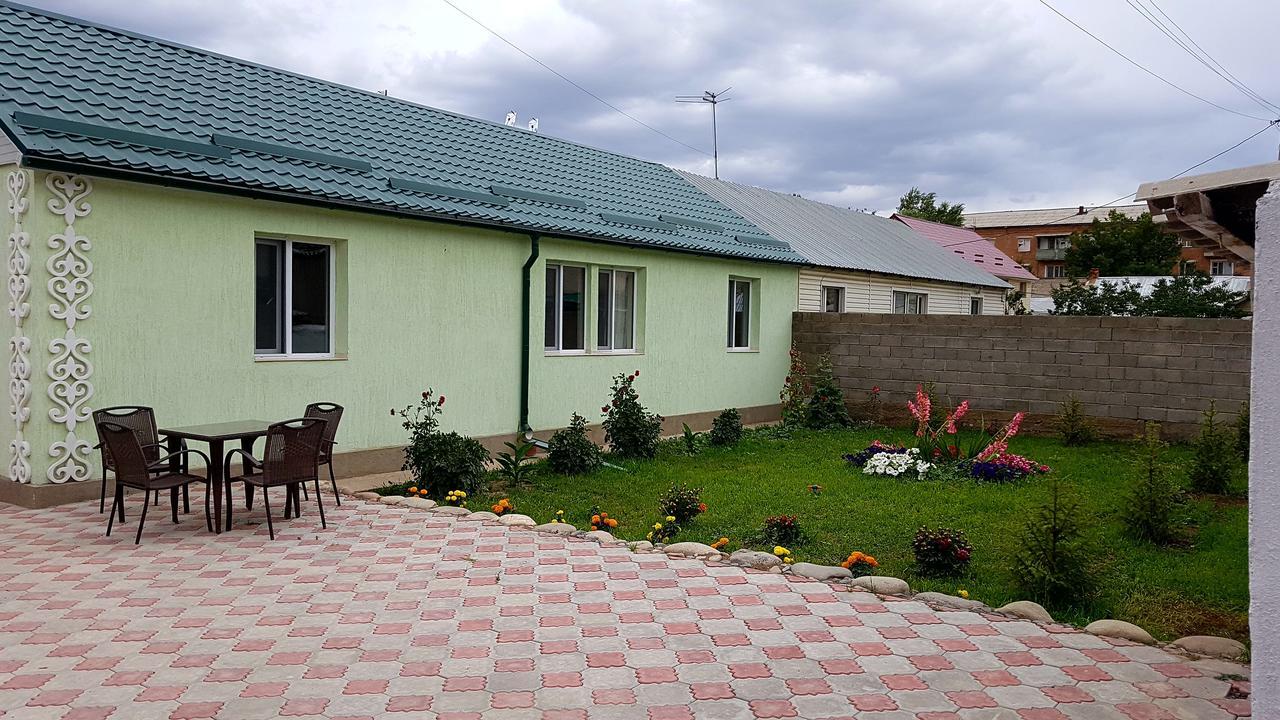 Datka Guest House Naryn Ngoại thất bức ảnh